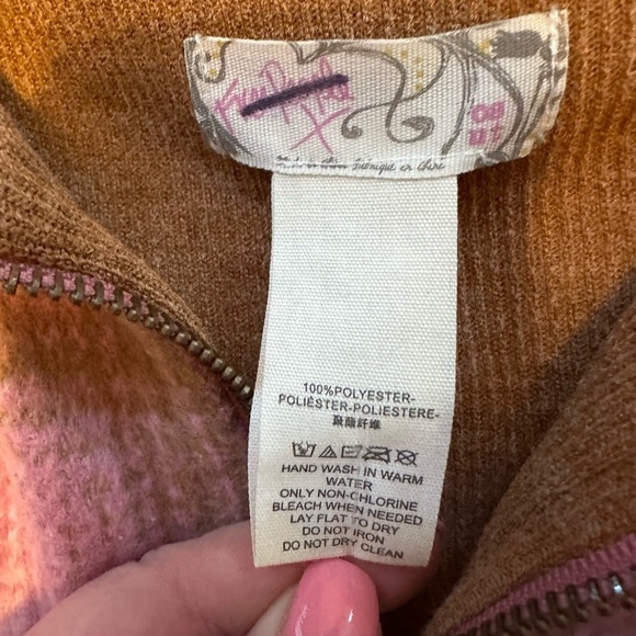 Free‎ People Woodstock Cozy Oversized Boho Plaid Poncho Fall Layering - Picture 5 of 6